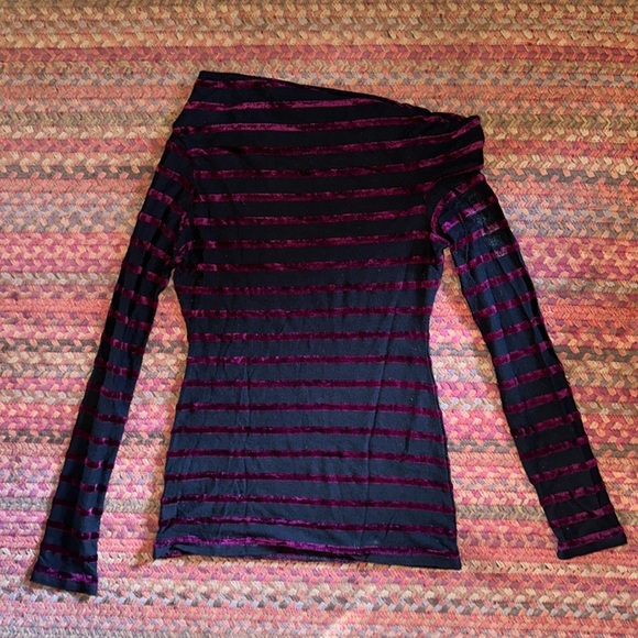 BCBG MAX AZRIA BLACK MESH & MAROON VELVET STRIPE LONG SLEEVE BOAT NECK BLOUSE - Picture 1 of 5